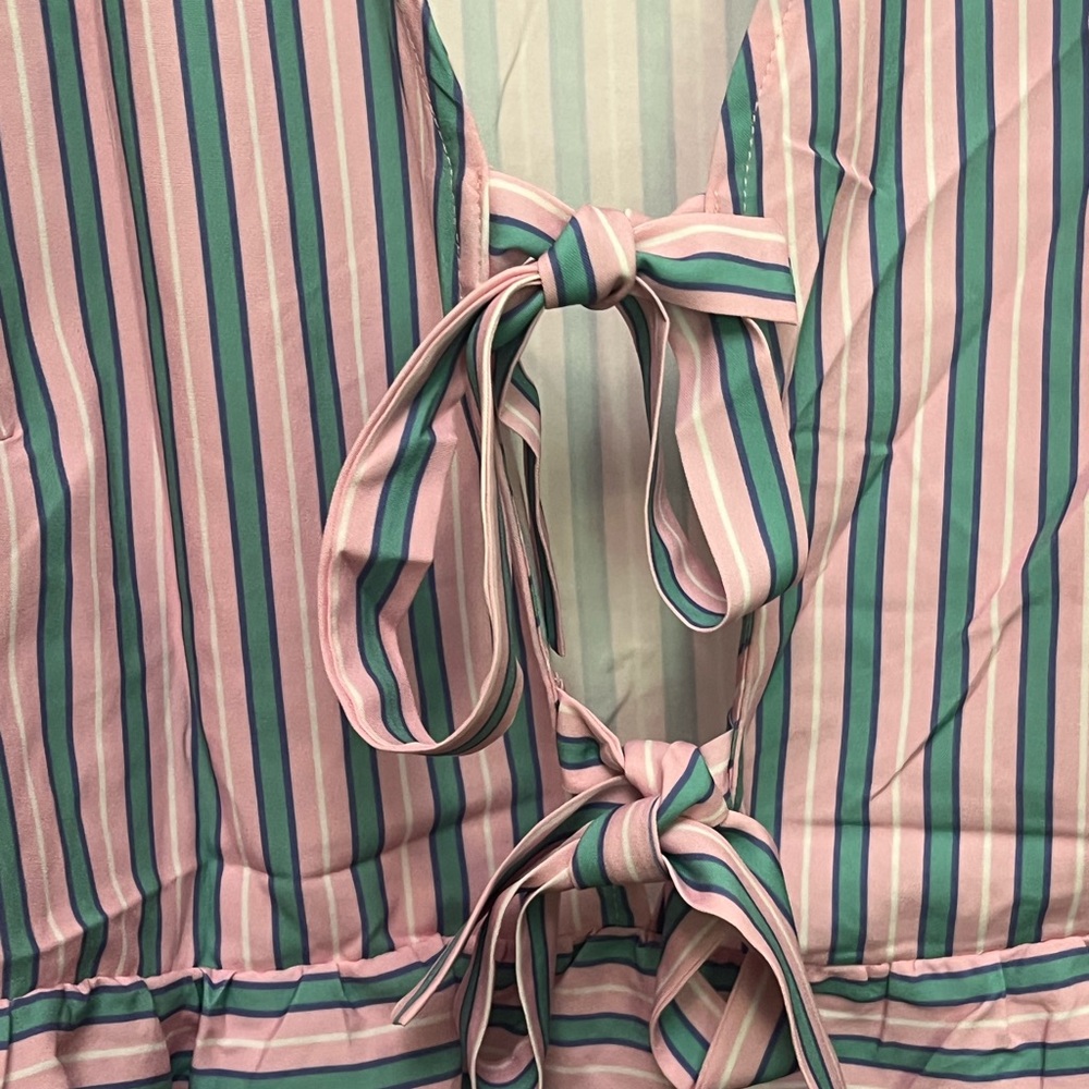 🆕  Striped Pink and Blue Women’s Shorts set. M.     R1 - Picture 7 of 8